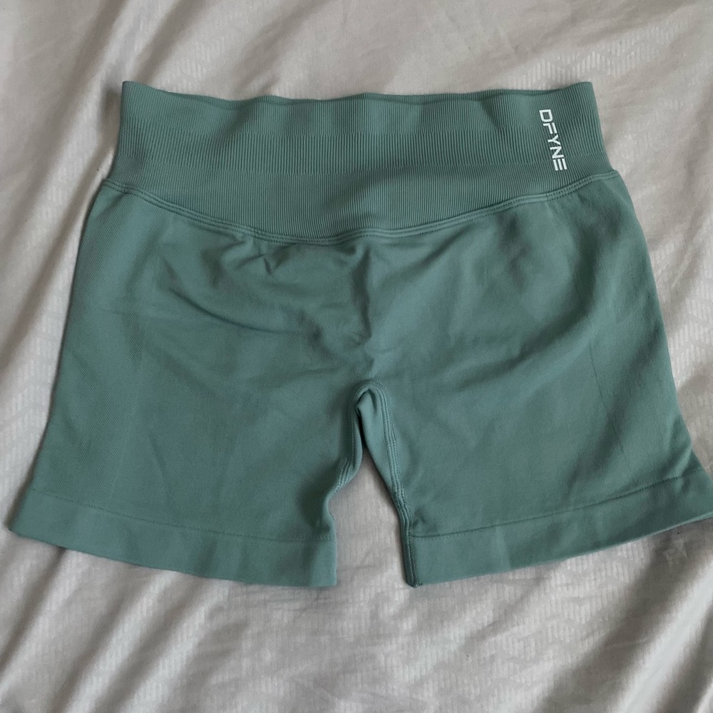 SOLD !!! Do not BUY DYFNE impact shorts